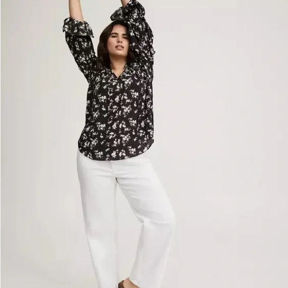 NWT- Torrid Black Floral Ruffle Georgette Blouse – Size 1X - Picture 3 of 6